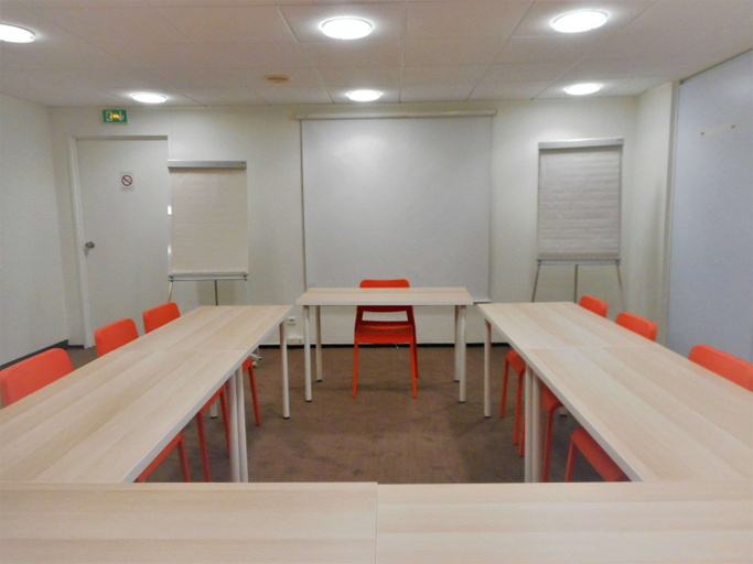 Business Facilities 5, ibis Jouy en Josas Velizy, Yvelines