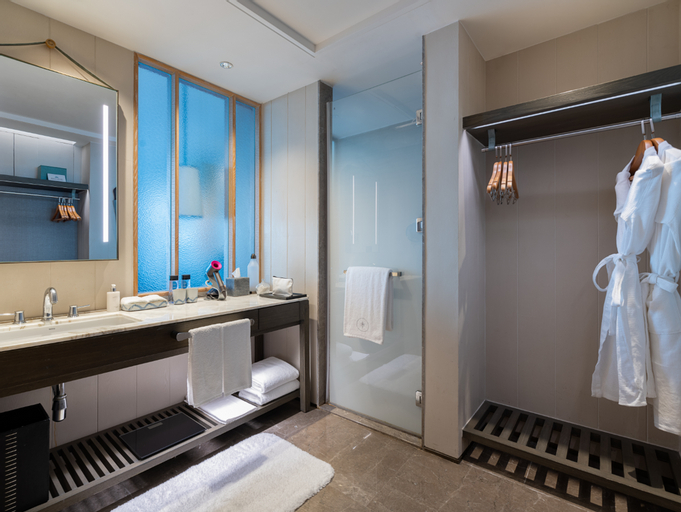 Bathroom 4