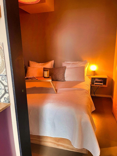 Others 4, B&B De Terpen, Dongeradeel