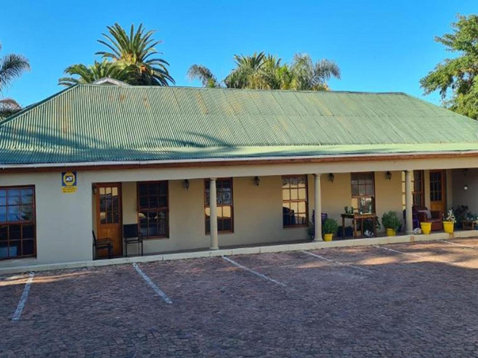 Others 5, Hexberg Cottage, Cape Winelands