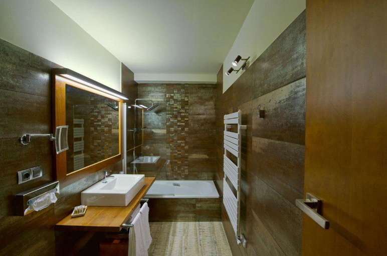 Bathroom 4, Hotel Cotori, Lleida