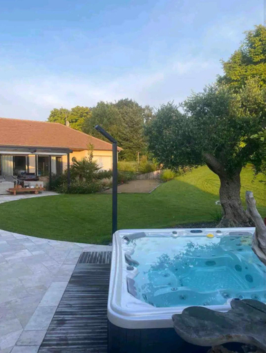 Swimming Pool 7