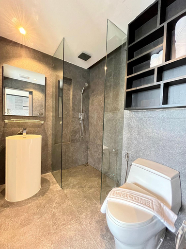 Bathroom, Kamala Beach P79 Exclusive Junior Suite, Pulau Phuket