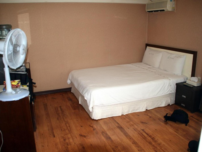 Others 4, Hotel 7 Continents, Gandaki