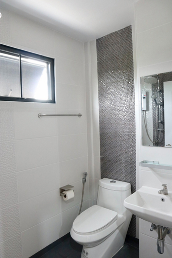 Bathroom 5