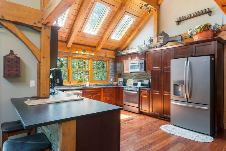 Others 4, Persimmon Hollow with GameRoom, Stone