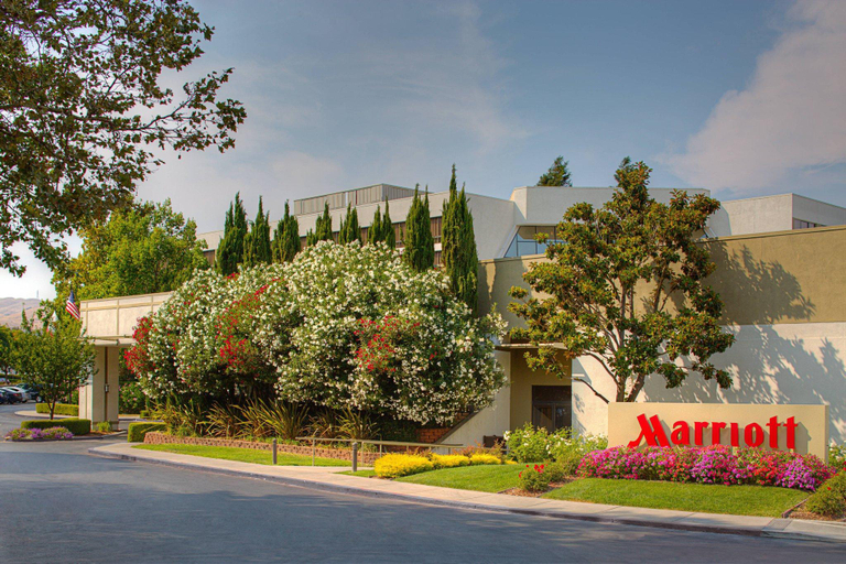 Exterior 14