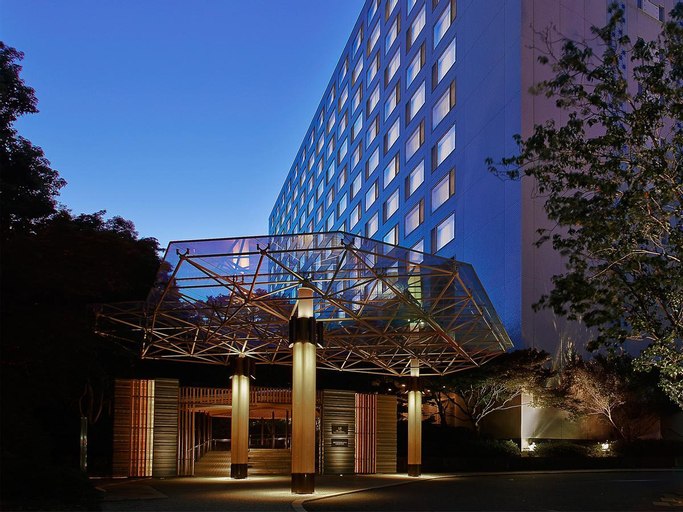 Exterior 9