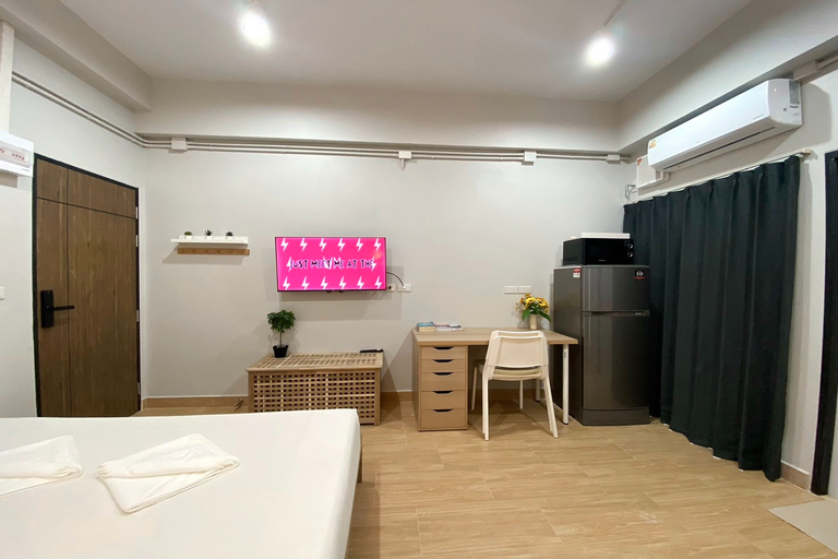 Bedroom 13