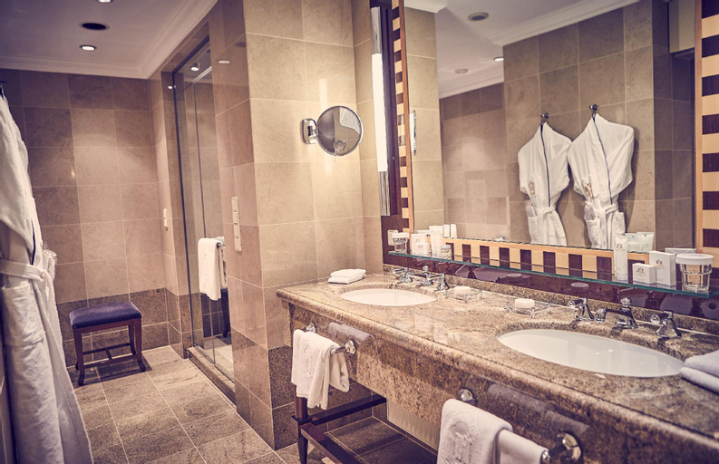 Bathroom 7