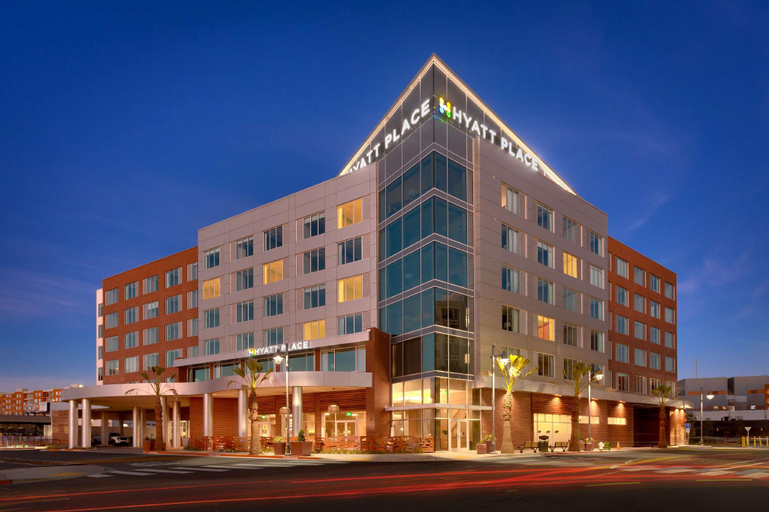 Exterior 12