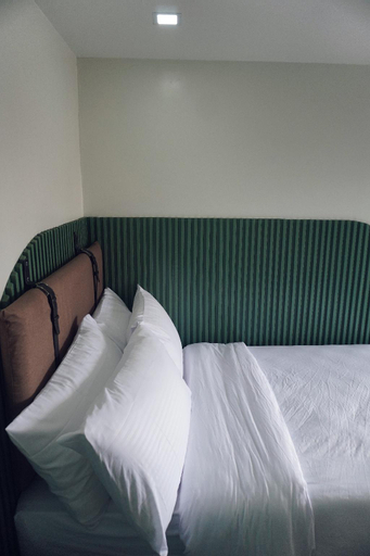 Bedroom 12