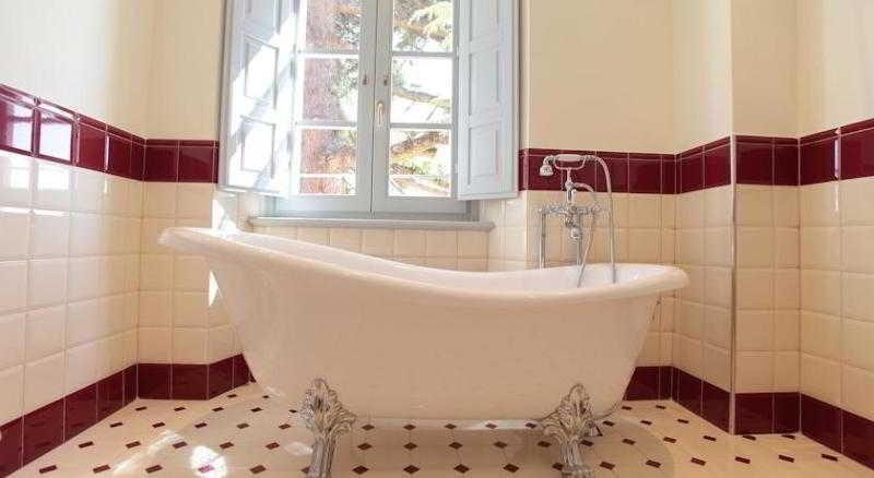 Bathroom 4