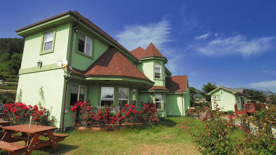 Exterior & Views 1, Namhae Ever Rose Pension, Namhae