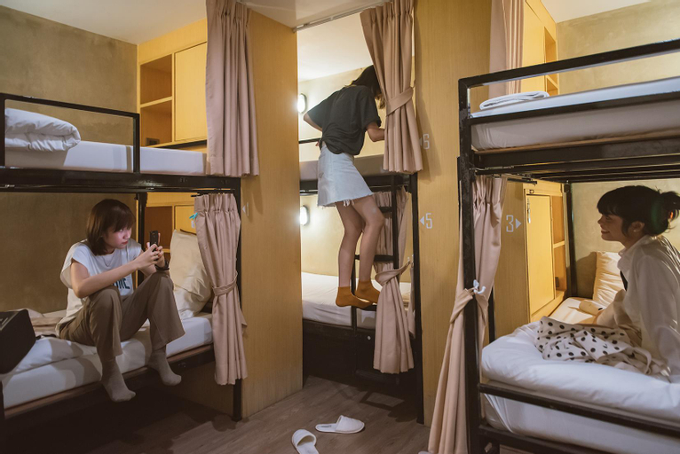 Bedroom 26