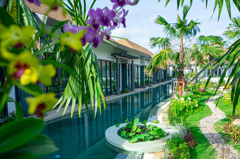Swimming Pool 5