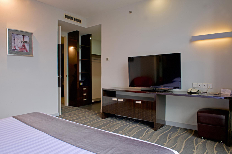 Bedroom 8