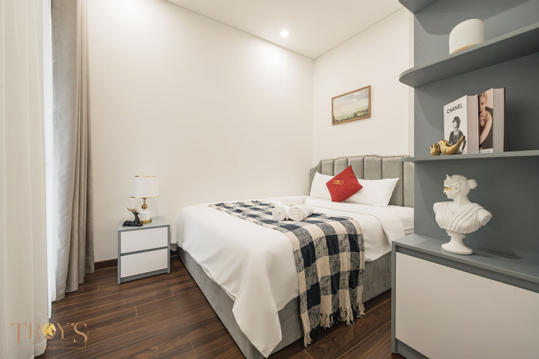 Bedroom 13