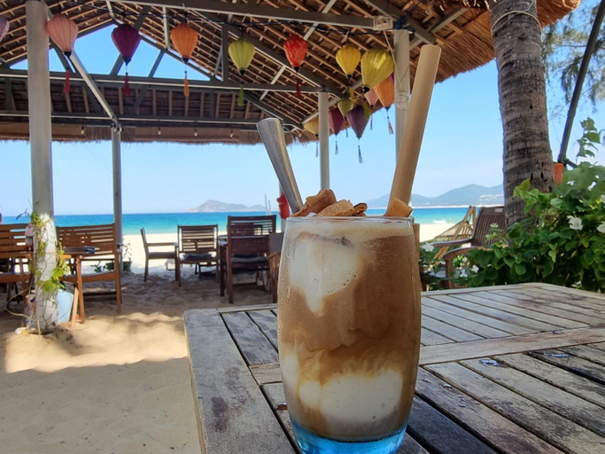 Food & Drinks 4, Lucky Spot Beach Bungalow, Sông Cầu