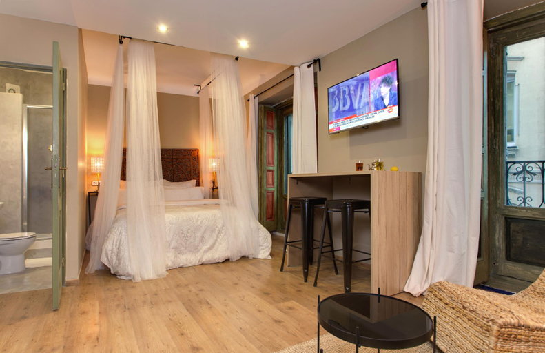 Bedroom 3, Abracadabra Suites, Madrid