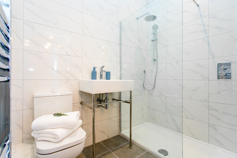 Bathroom 3, Stay Coastal, North Tyneside