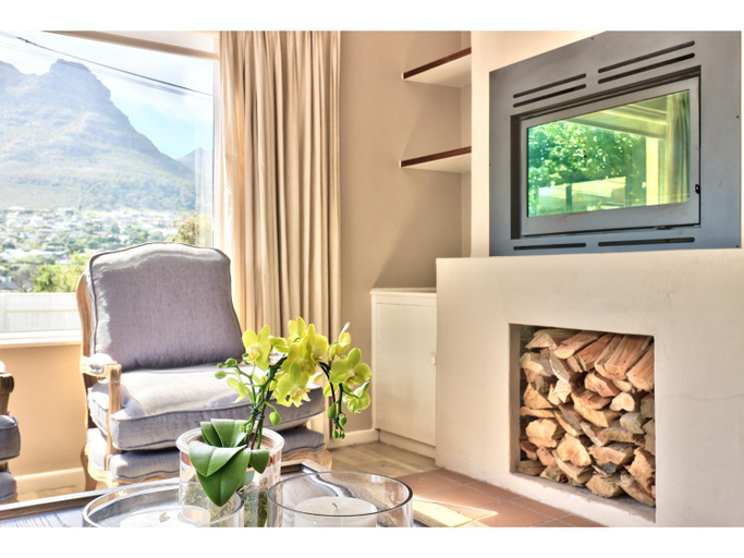Others 3, The Good Host, City of Cape Town