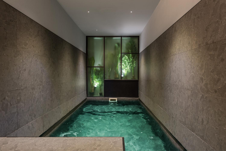 Sport & Beauty, Muralla Sevilla Suites By Lola, Sevilla