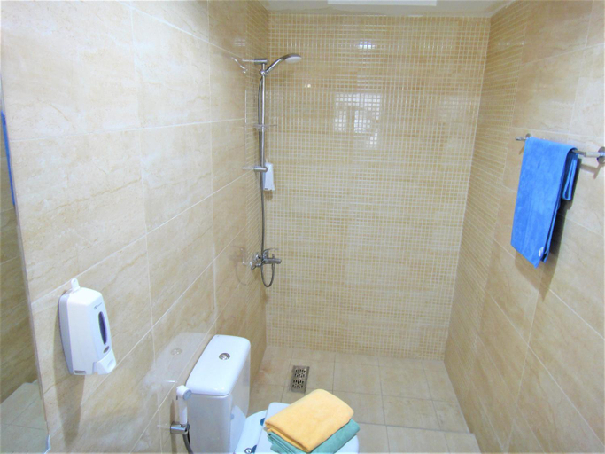 Bathroom 2, Abu Hail Star Residence - Home Stay, Dubai