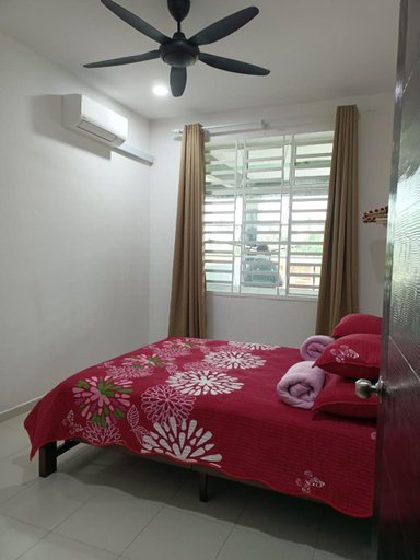 Bedroom 2, D'Nenas Homestay Kijal, Kemaman