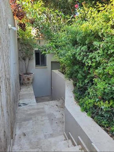 Others 5, Charming modern country unit for rent