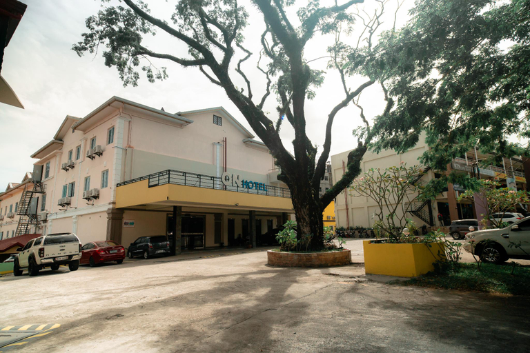 Others 5, On Hotel Clark Branch, Mabalacat