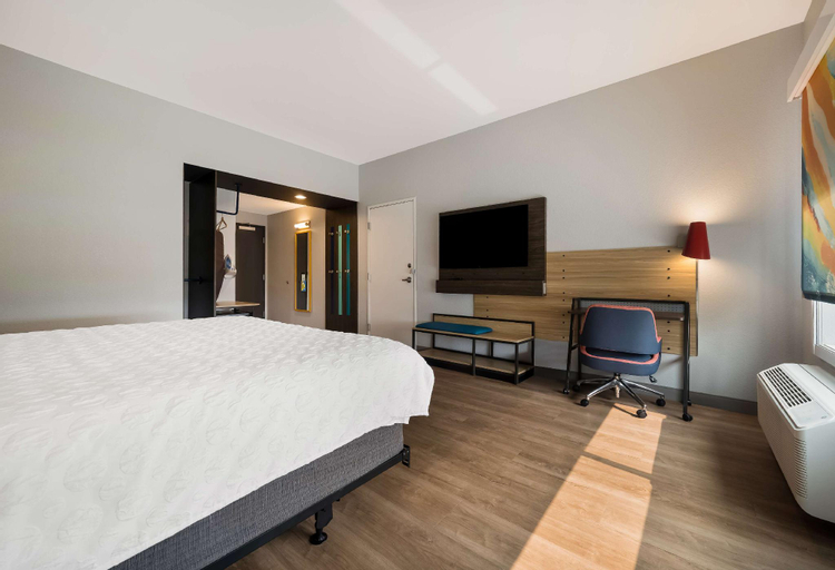 Bedroom 9