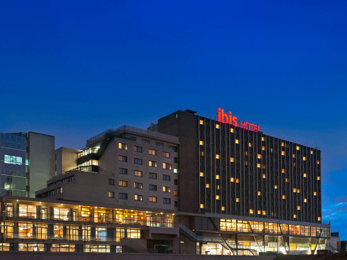 Exterior & Views 4, ibis Paris 17 Clichy-Batignolles, Paris