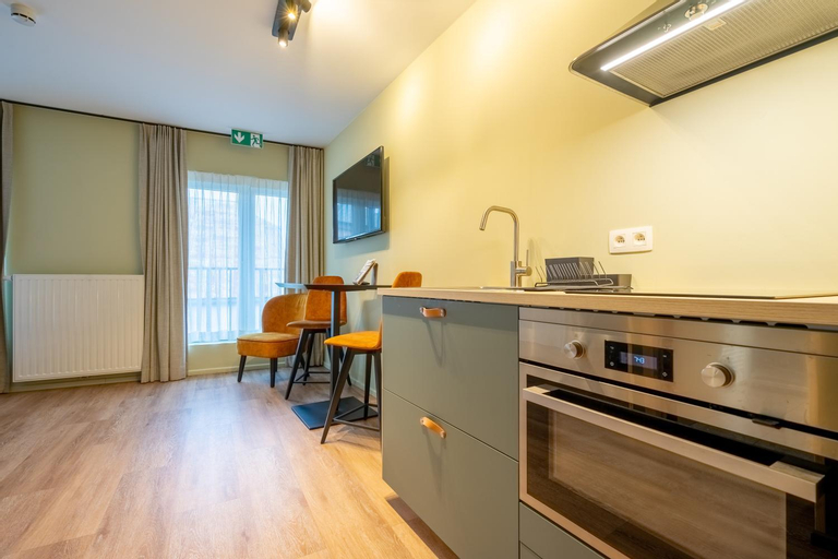 Dining Room 5