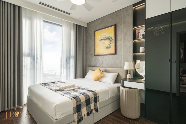 Bedroom 13