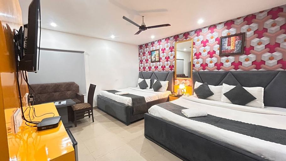 Bedroom 2, Hotel Kelvish by Foxi Group, Delhi