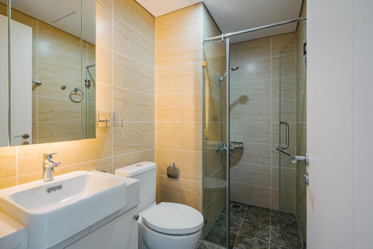 Bathroom 28
