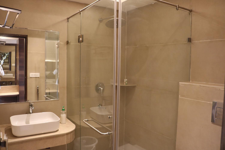 Bathroom 4, Meera Madhav Resort, Mathura