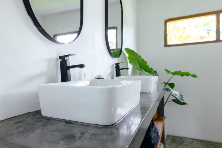 Bathroom 3, HOLA villas & lofts Uluwatu, Badung
