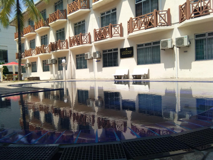 Swimming Pool 14