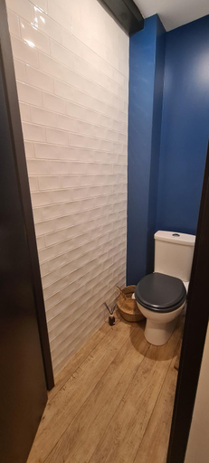 Bathroom, Chez Remy, Pyrénées-Orientales