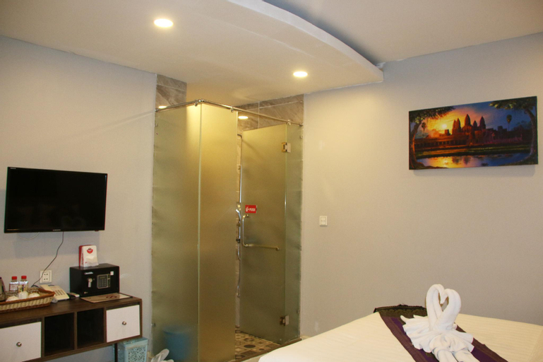 Bedroom 18