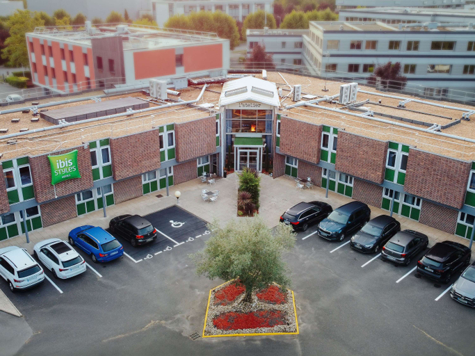 Exterior & Views 5, ibis Styles Évry Lisses, Essonne