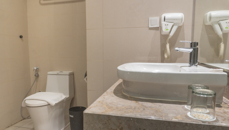 Bathroom 21