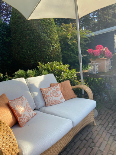 Others 4, B&B Ereprijs, The Hague