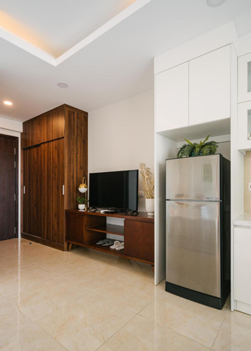 Dining Room 24