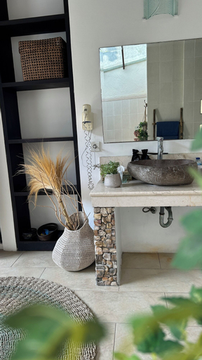 Bathroom 9