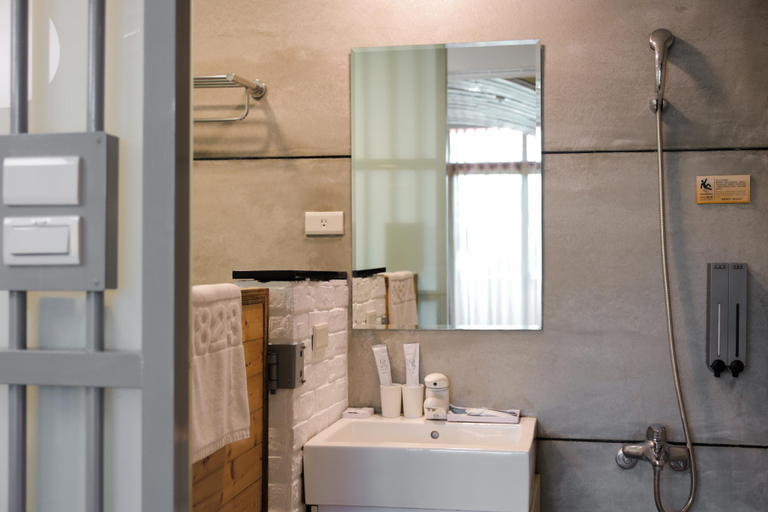 Bathroom 5