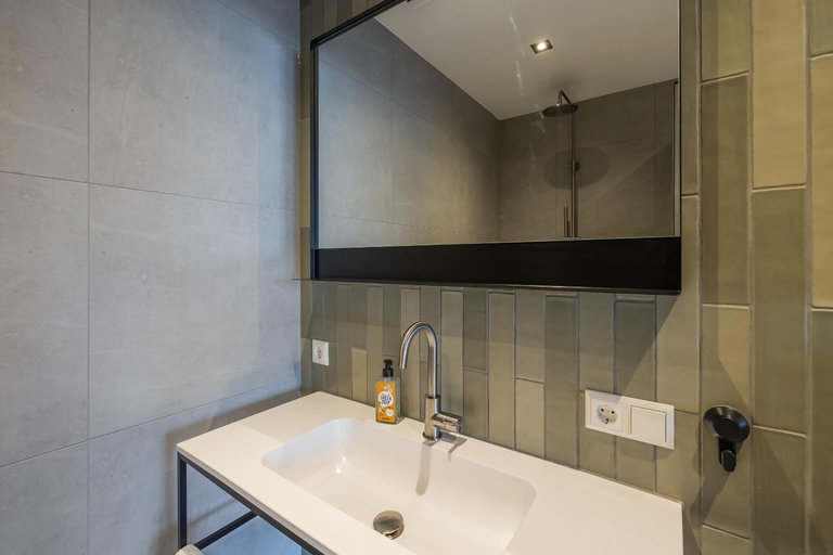 Bathroom 2, Cottage Jacob, Zandvoort
