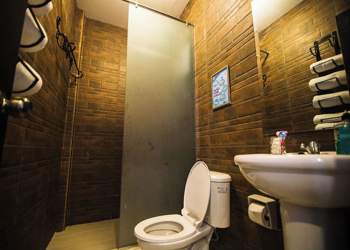 Bathroom 5, Ilocos Urban Wave Resort Hotel, Laoag City